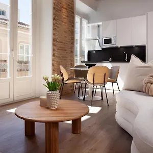 Inmalaga Hills Downtown Apartment