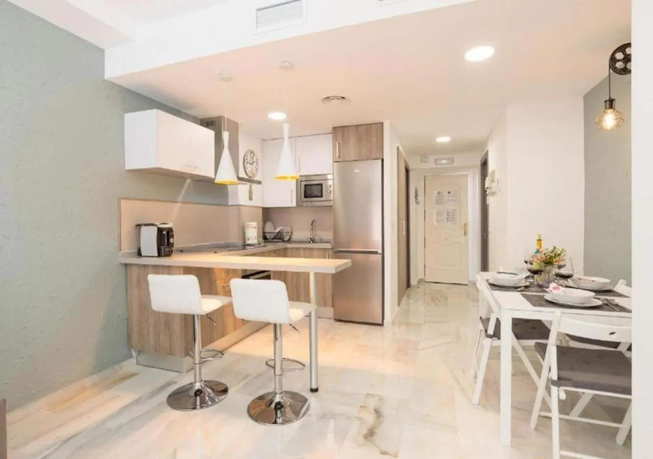 Supreme City Centre & Parking Málaga Apartamento
